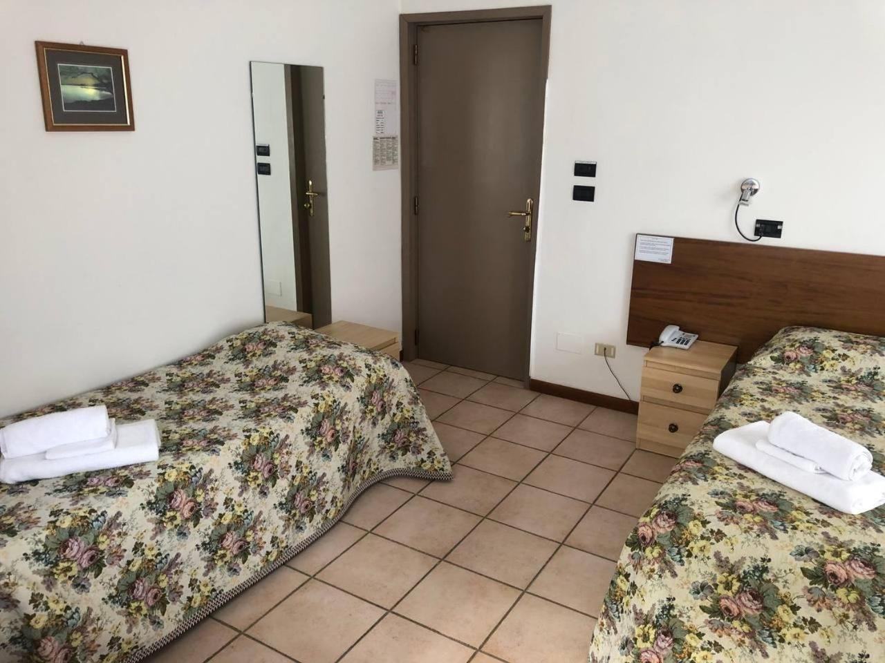 Be Me Hotel Helvetia Tabiano Terme المظهر الخارجي الصورة